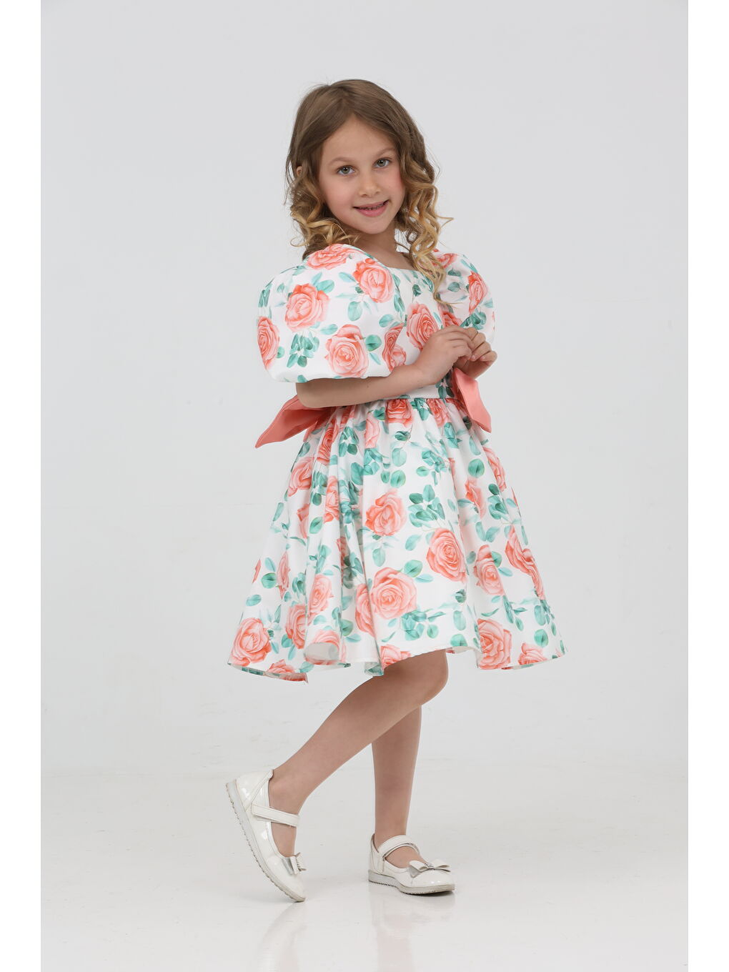 Pembe Özel Tasarım Özel Çiçek Baskılı Balon Kollu Fiyonk Detaylı Rahat Elbise-3