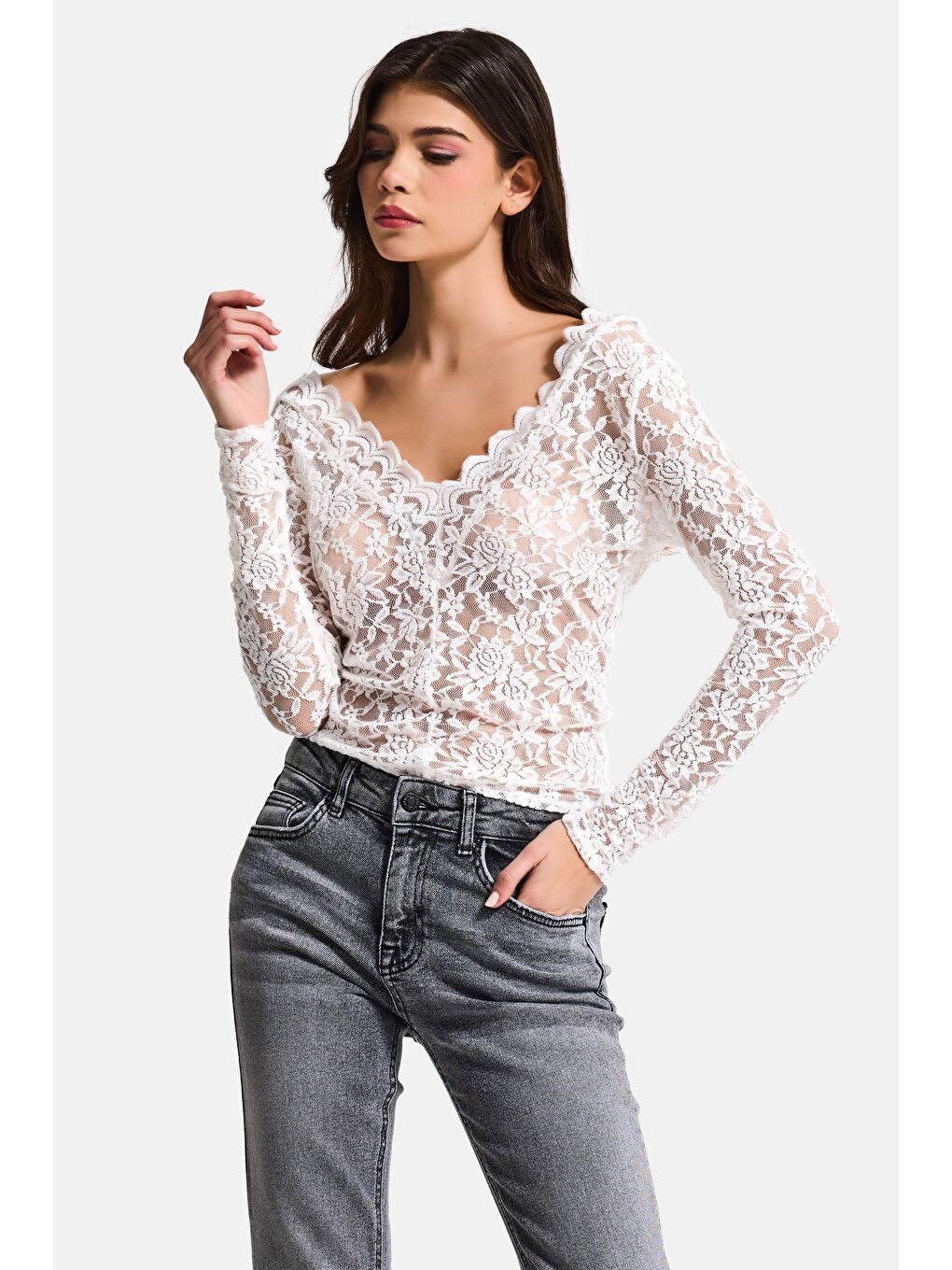 Kadın Ekru Şeffaf Dantelli Omuz Detaylı Bluz
