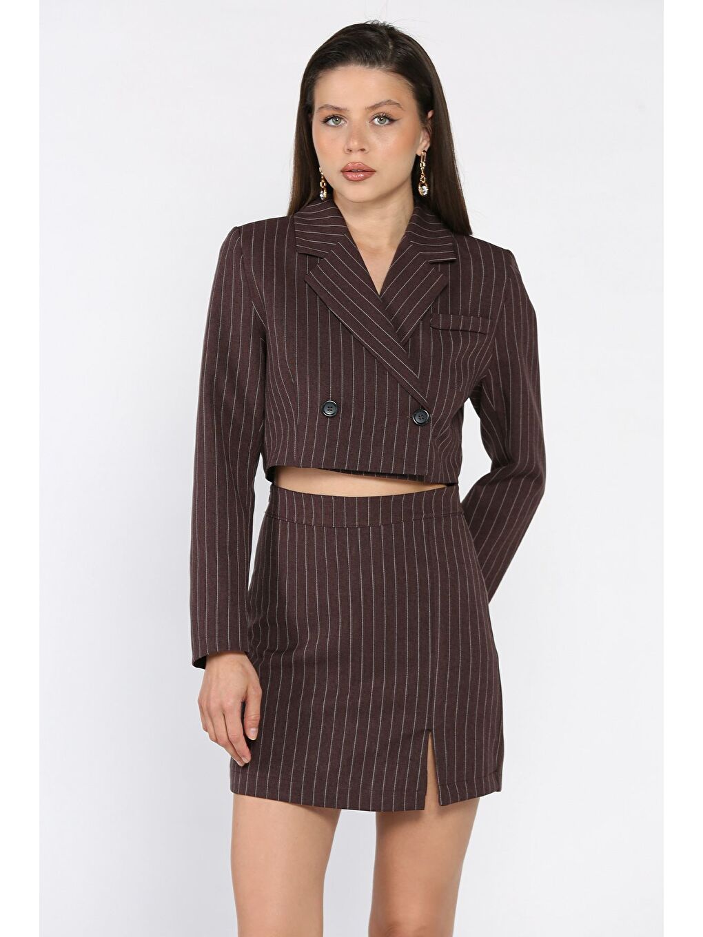 Kahverengi Çizgili Crop Top Ceket Şort Etek İkili Takım