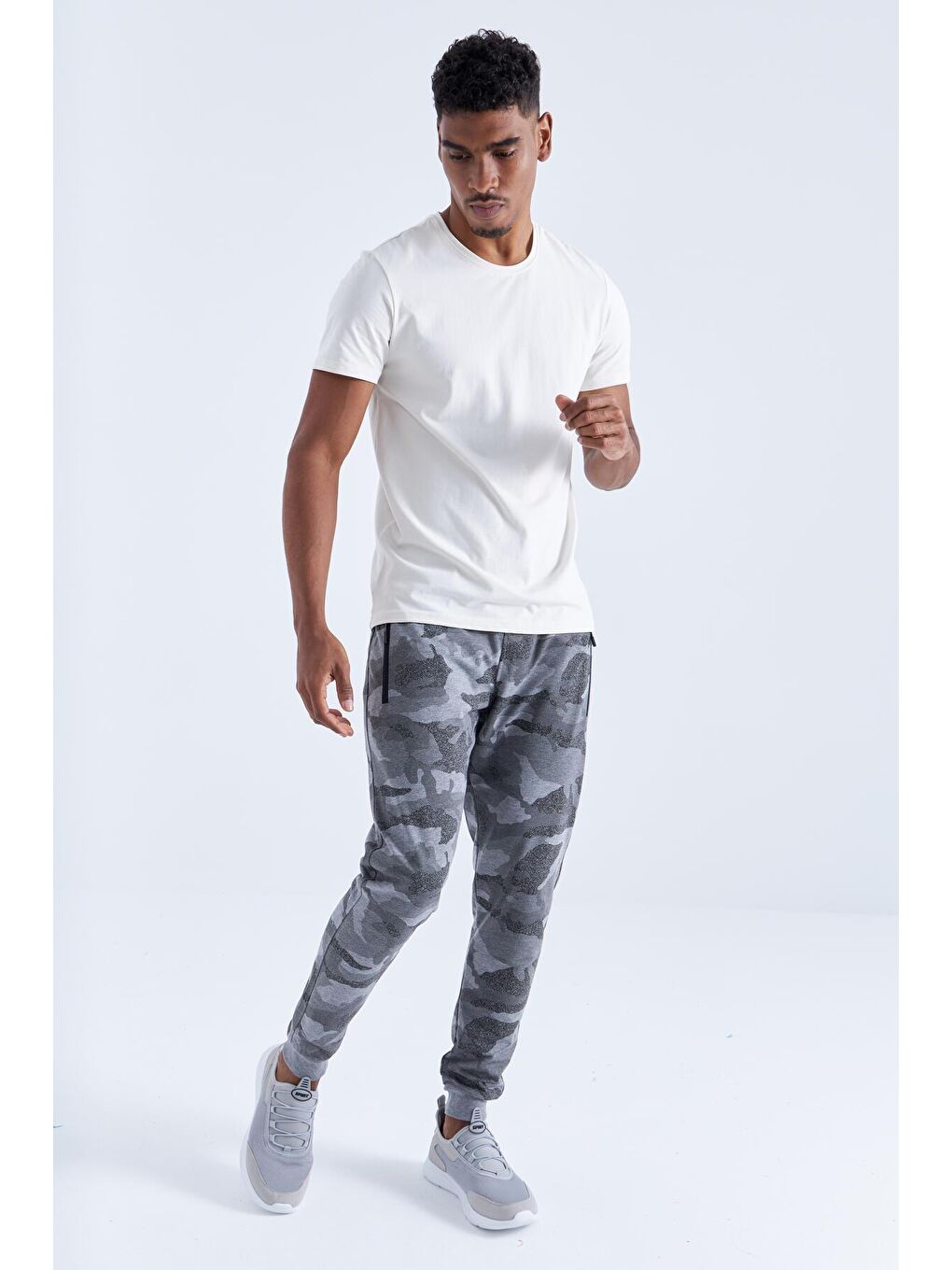 TOMMYLIFE Gri Melanj Kamuflaj Desenli Dar Kalıp  Jogger Erkek Eşofman Alt - 84754 - 4