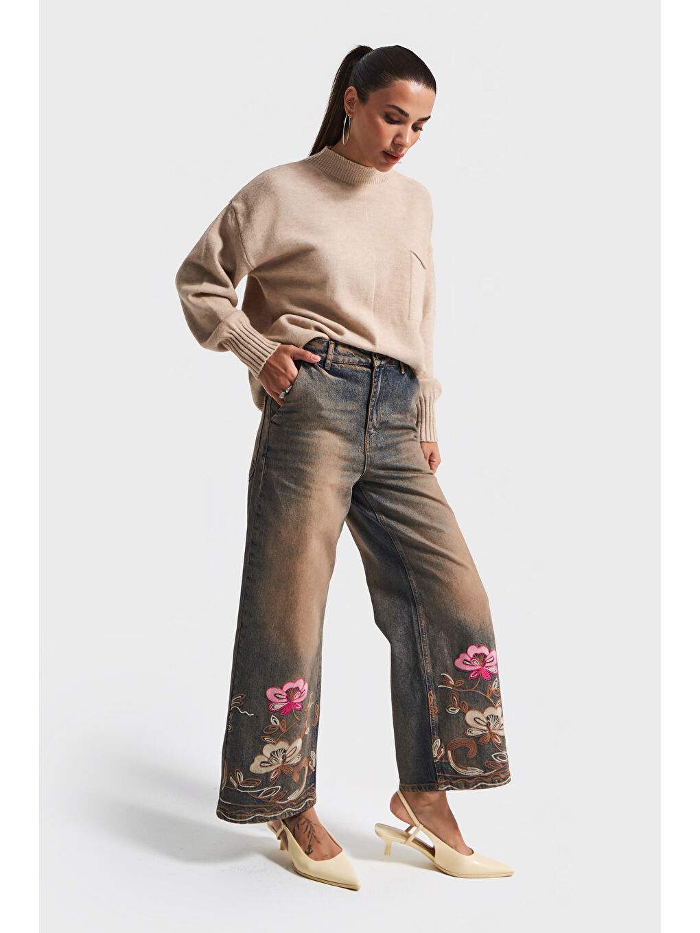 Mavi Kadın T.Kot Rengi 4w5-85 Culotte Fit İç Boy 65cm Özel Çiçek Nakış Desenli Rahat Kesim Tasarım Denim-4