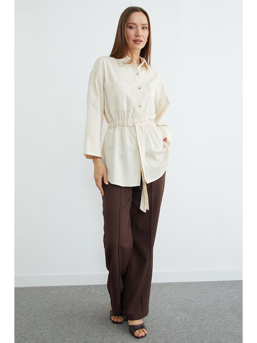 Ekru Beli Lastikli Düğmeli Gömlek-2