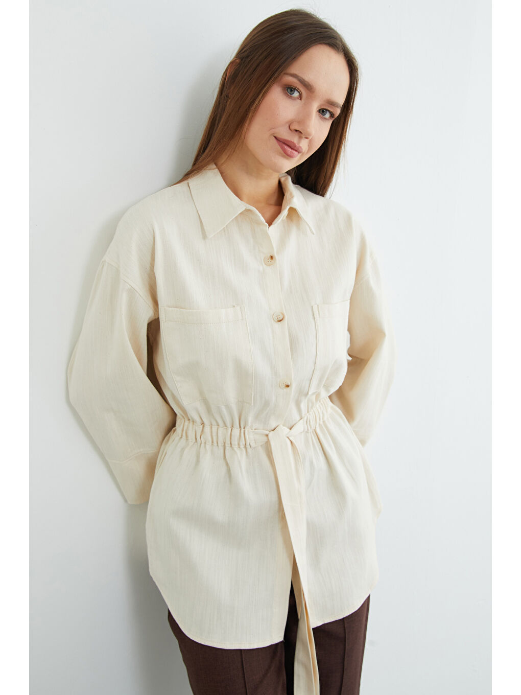 Ekru Beli Lastikli Düğmeli Gömlek-4
