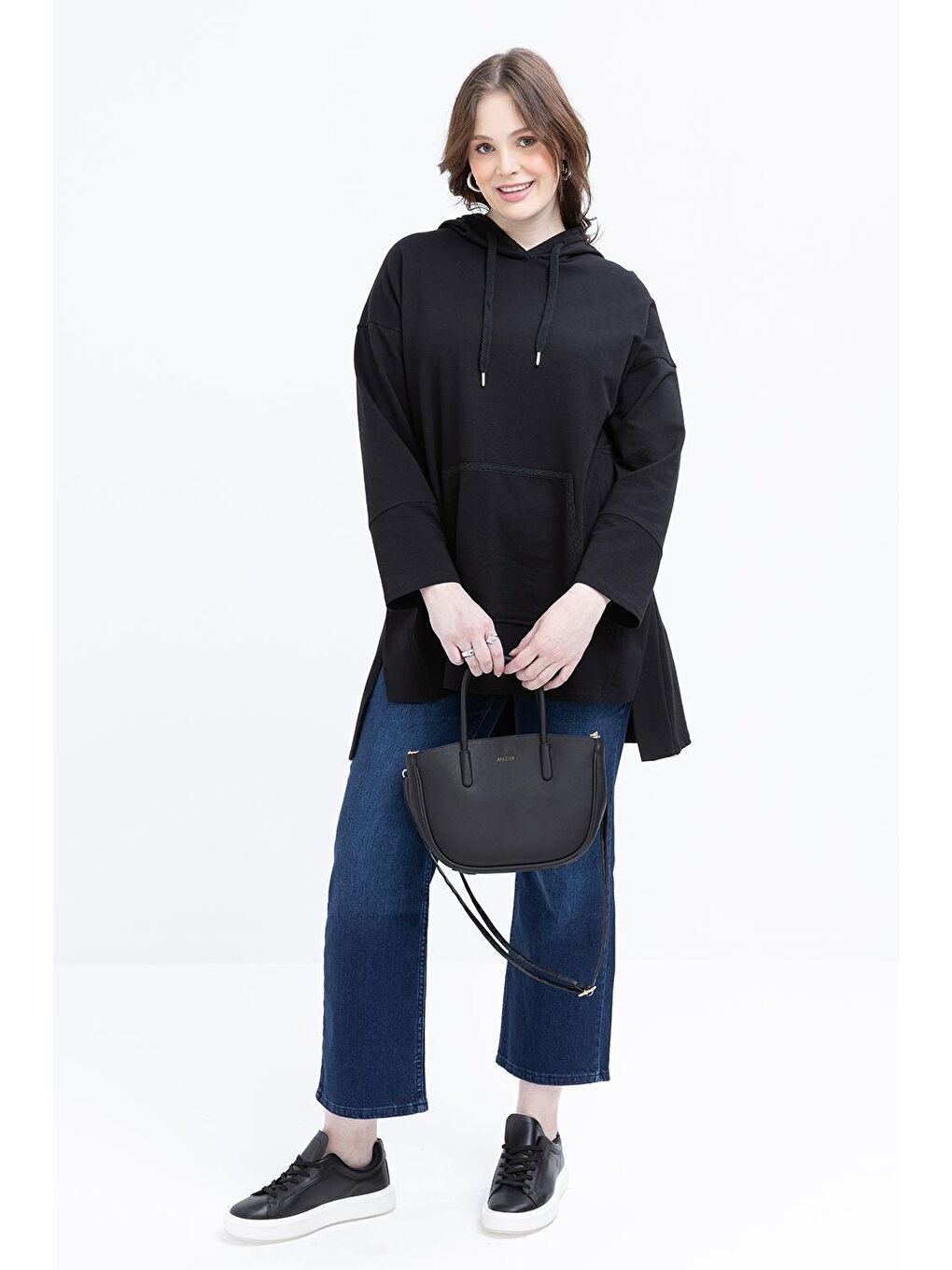 Siyah-Kanguru Cepli Şerit Dantelli Büyük Beden Sweat-1