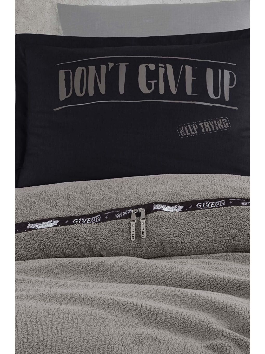 Gri Clasy Çift Kişilik Welsoft Nevresim Takımı Çift Taraflı Life Is-2