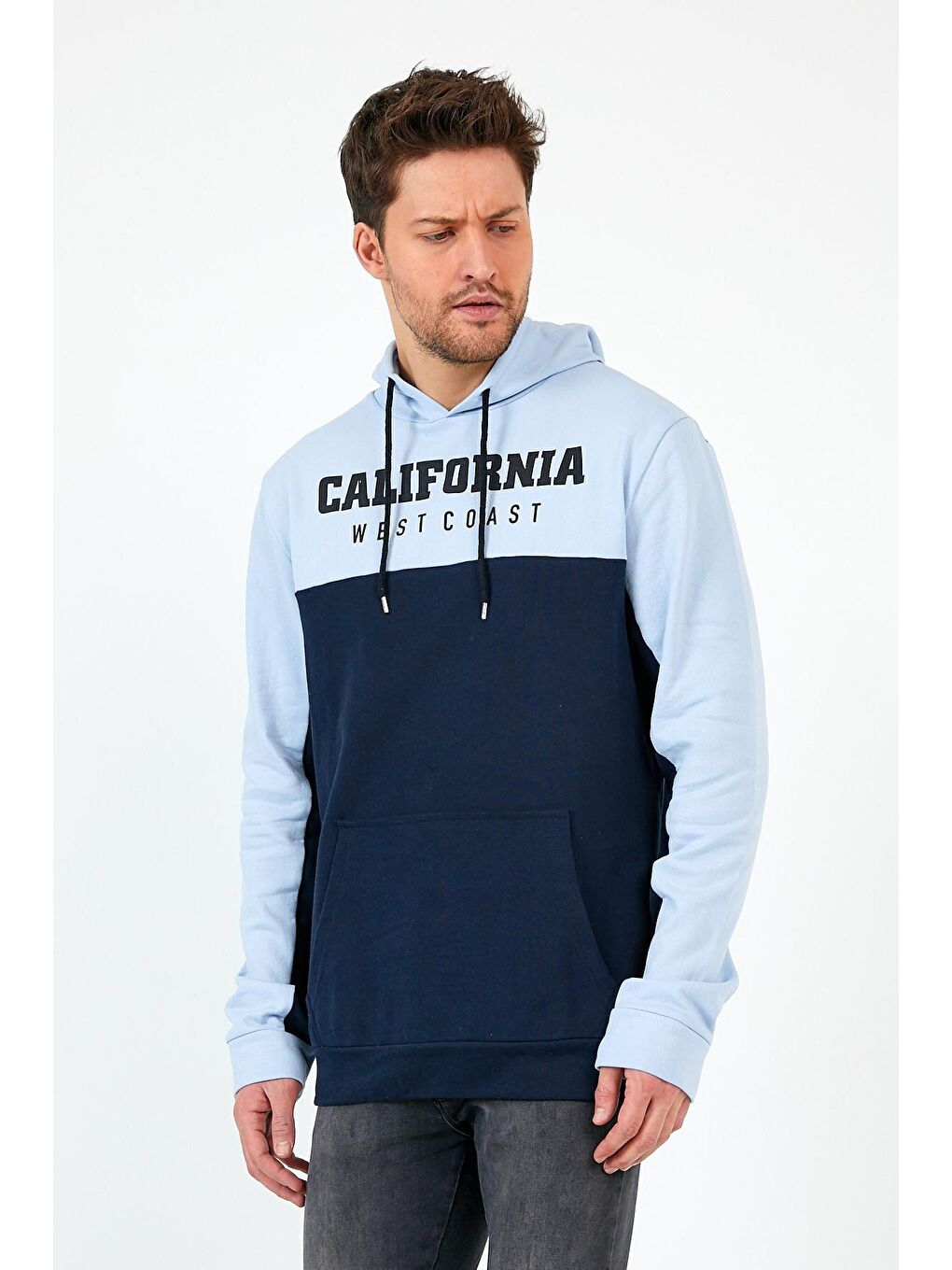Mavi Erkek Kapüşonlu Garnili Regular Fit California Baskılı Hoodie SPR22SW166-1