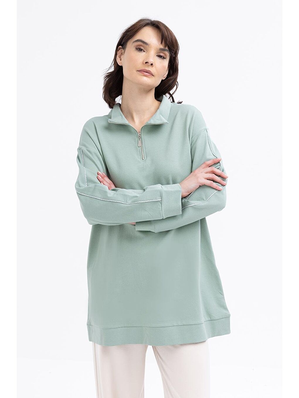 Yeşil Defne-Arabiyeli Fermuarlı Sweat