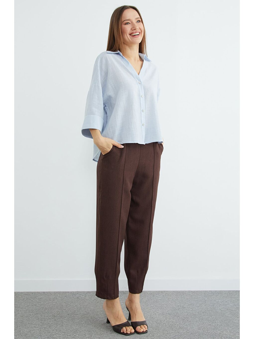 Mavi Keten Görünümlü Kapri Kol Gömlek-3