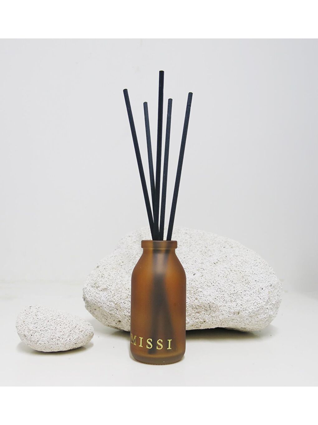 110 cc Kahverengi Cam Şişe Dark Wood Oda Kokusu-1