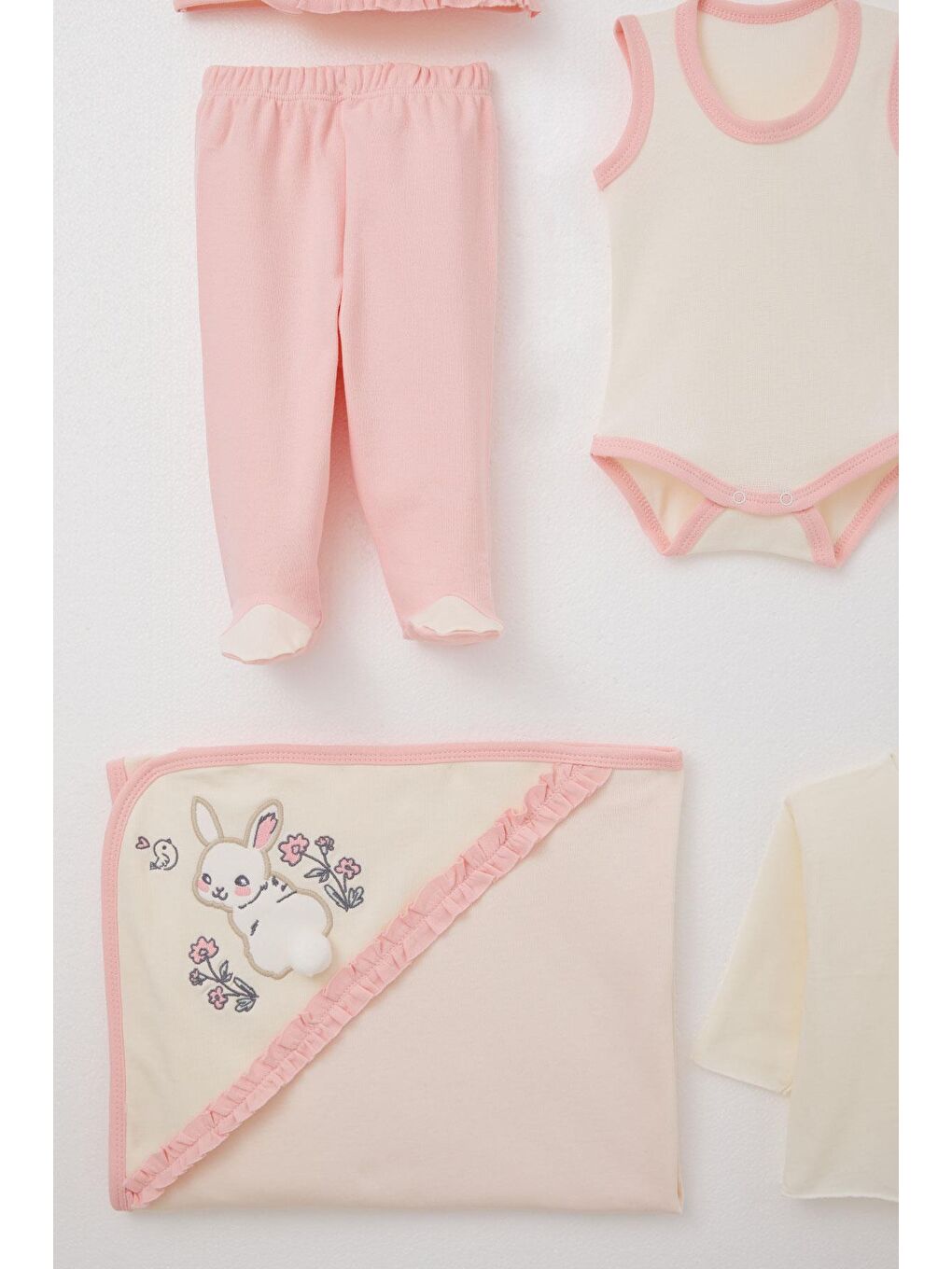 Ekru Kız Bebek Hastane Çıkışı 10 Lu Tavşan Nakışlı & Çiçekli Krem (0-3 Ay)-4