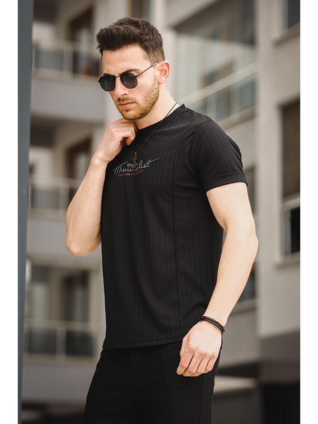 Siyah Baskılı Slim Fit Elastanlı Erkek Tişört-1
