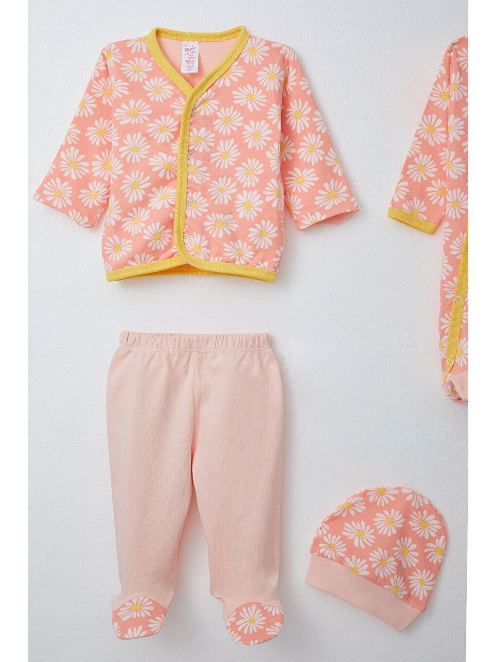 Pembe Kız Bebek Hastane Çıkışı 8 li Papatya Desenli Somon (0-3 Ay)-2