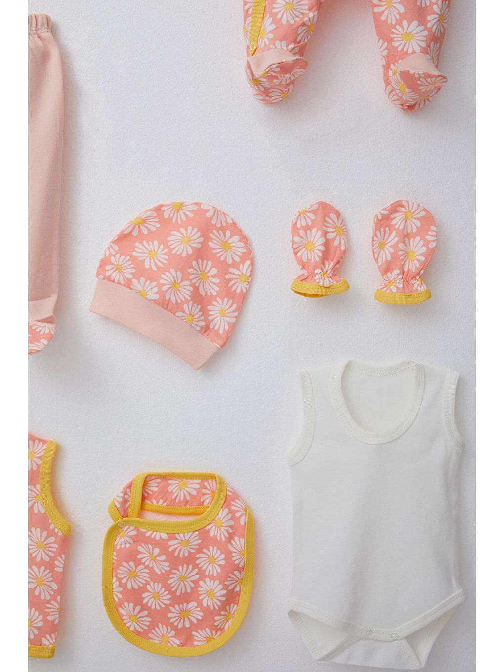 Pembe Kız Bebek Hastane Çıkışı 8 li Papatya Desenli Somon (0-3 Ay)-5