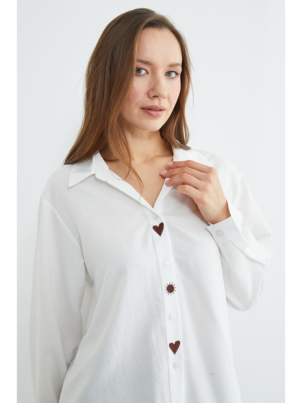 Beyaz Kalp Ve Güneş Nakışlı Salaş Gömlek-4