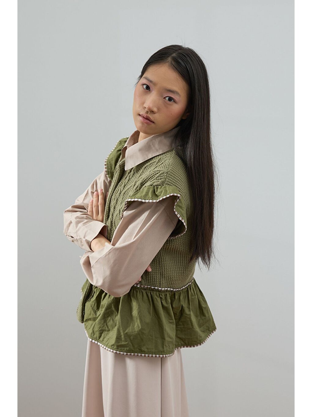 Haki Fırfırlı Triko Yelek-2