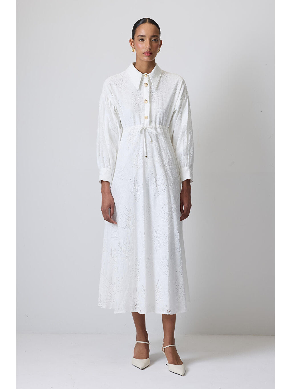 Ekru Gold Düğmeli Bağcıklı Elbise