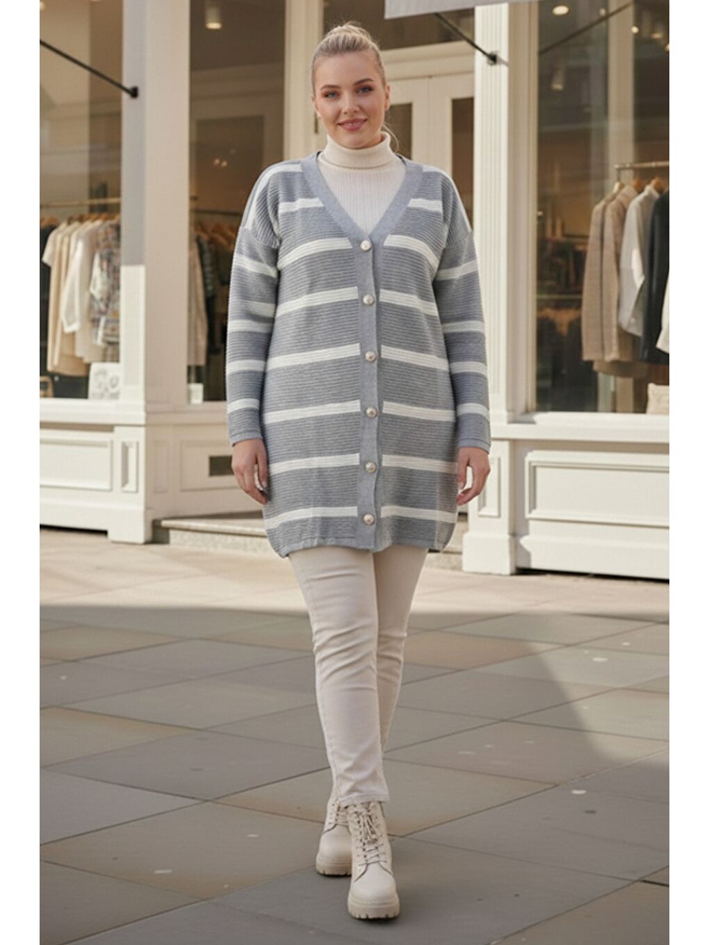 Büyük Beden Gri-Beyaz V Yaka Uzun Kol Çizgili Düğmeli Casual Triko Hırka 90 65-1