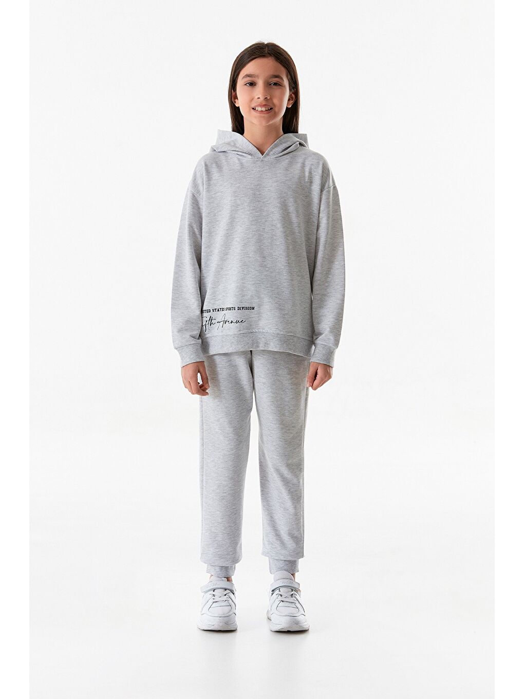 Gri Yazı Baskılı Kapüşonlu Jogger Kız Çocuk Eşofman Takımı