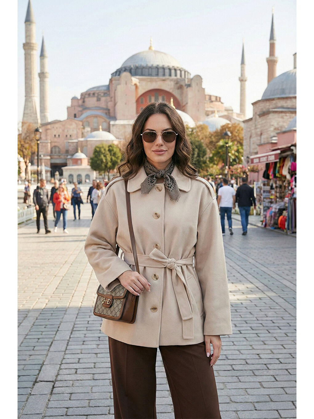 Bej Relaxed Fit Kuşak Detaylı Klasik Yaka Kadın Trençkot 6927651