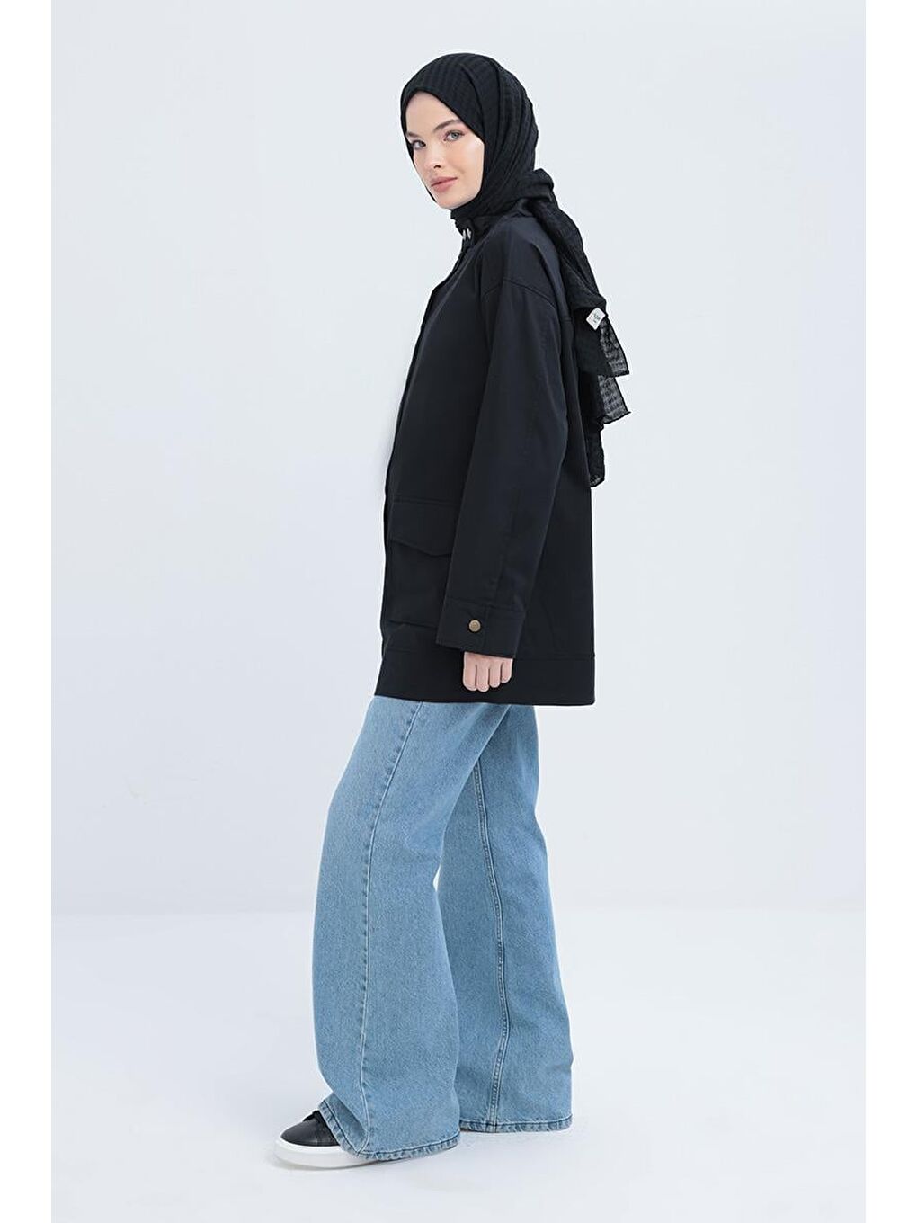 Siyah-Büyük Cepli Hakim Yaka Ceket-2