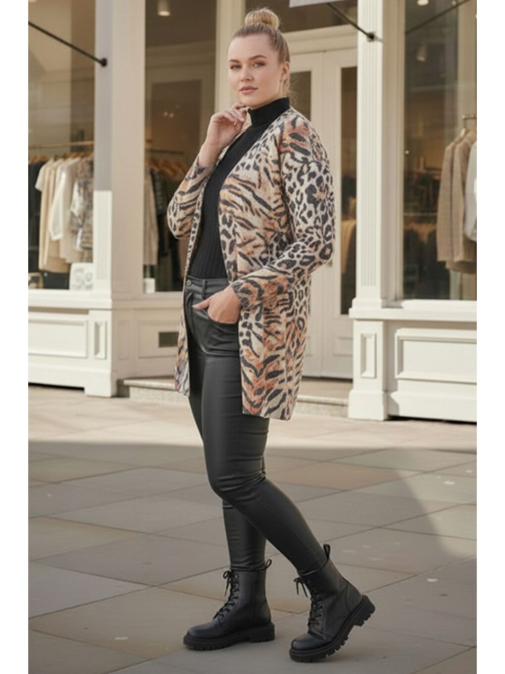 Kahverengi İtalyan Büyük Beden İtalyan V Yaka Uzun Kol Leopar Desen Kapamasız Cepli Casual Triko Hırka 80 65-2