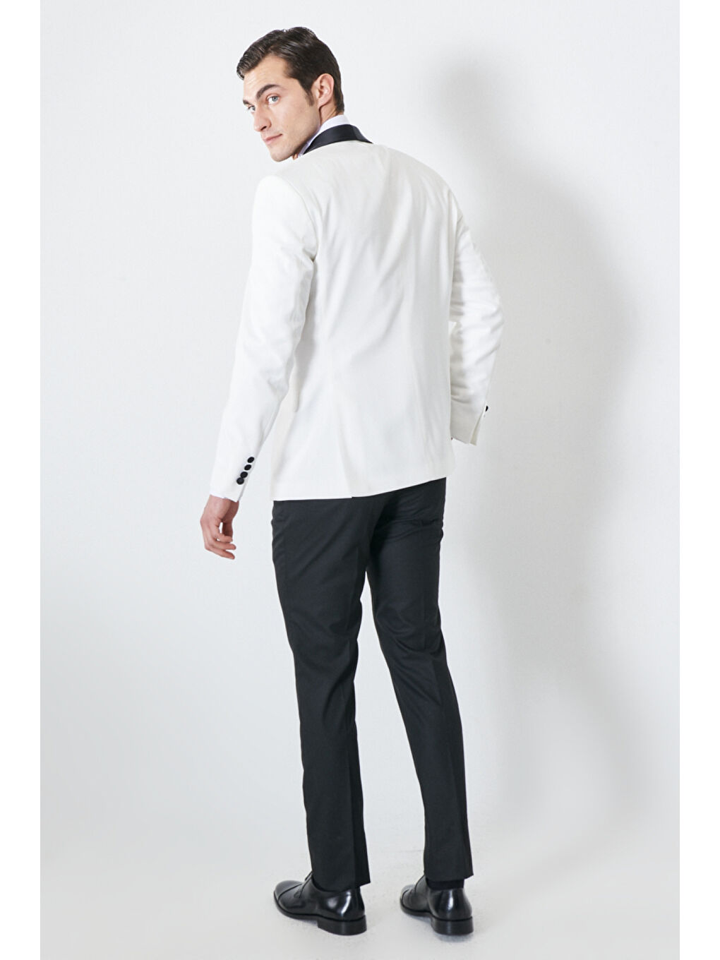 Erkek Beyaz-Siyah Slim Fit Dar Kesim Şal Yaka Desenli Klasik Smokin Takım-5