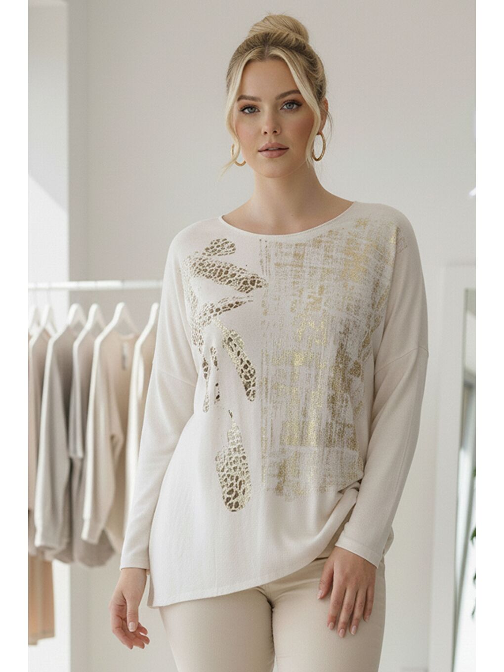 İtalyan Büyük Beden Bej Havuz Yaka Uzun Kol Varak Baskılı Casual Triko Bluz 70 68-2