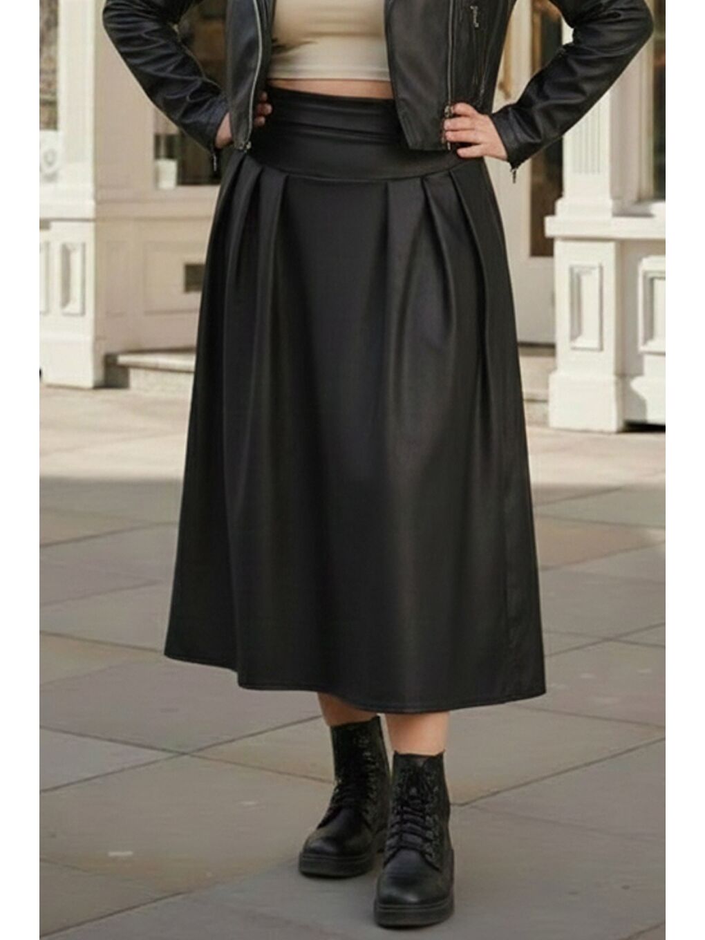 Siyah İnce Yanları Bağlamalı Lastikli Bel Casual Suni Deri Dokuma Etek 84 75