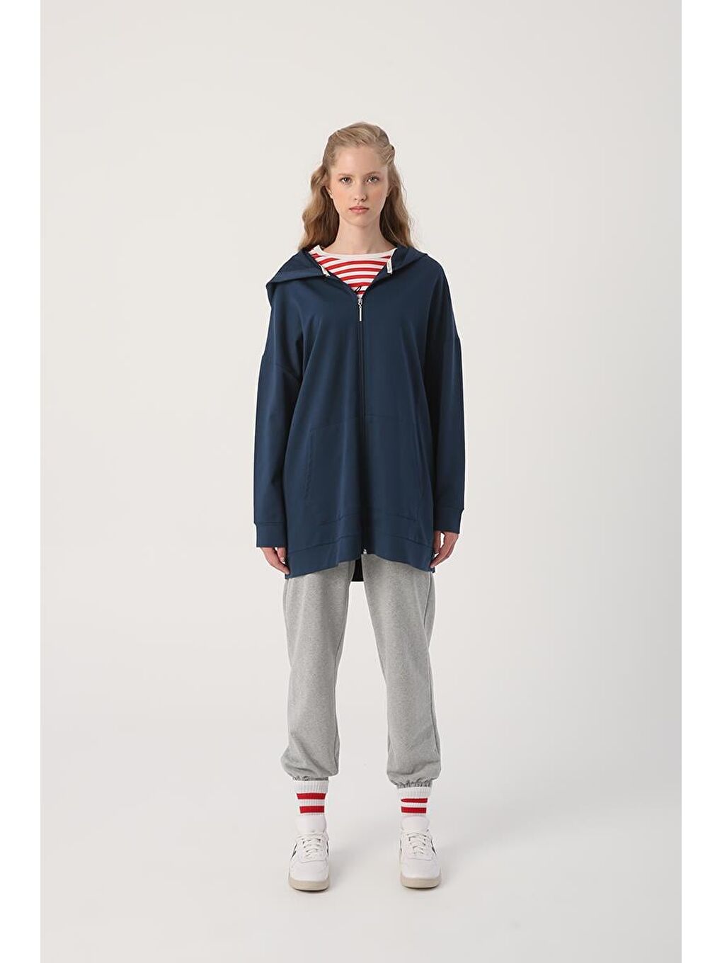 Koyu İndigo Kapüşonlu Fermuarlı Sweat Hırka-1
