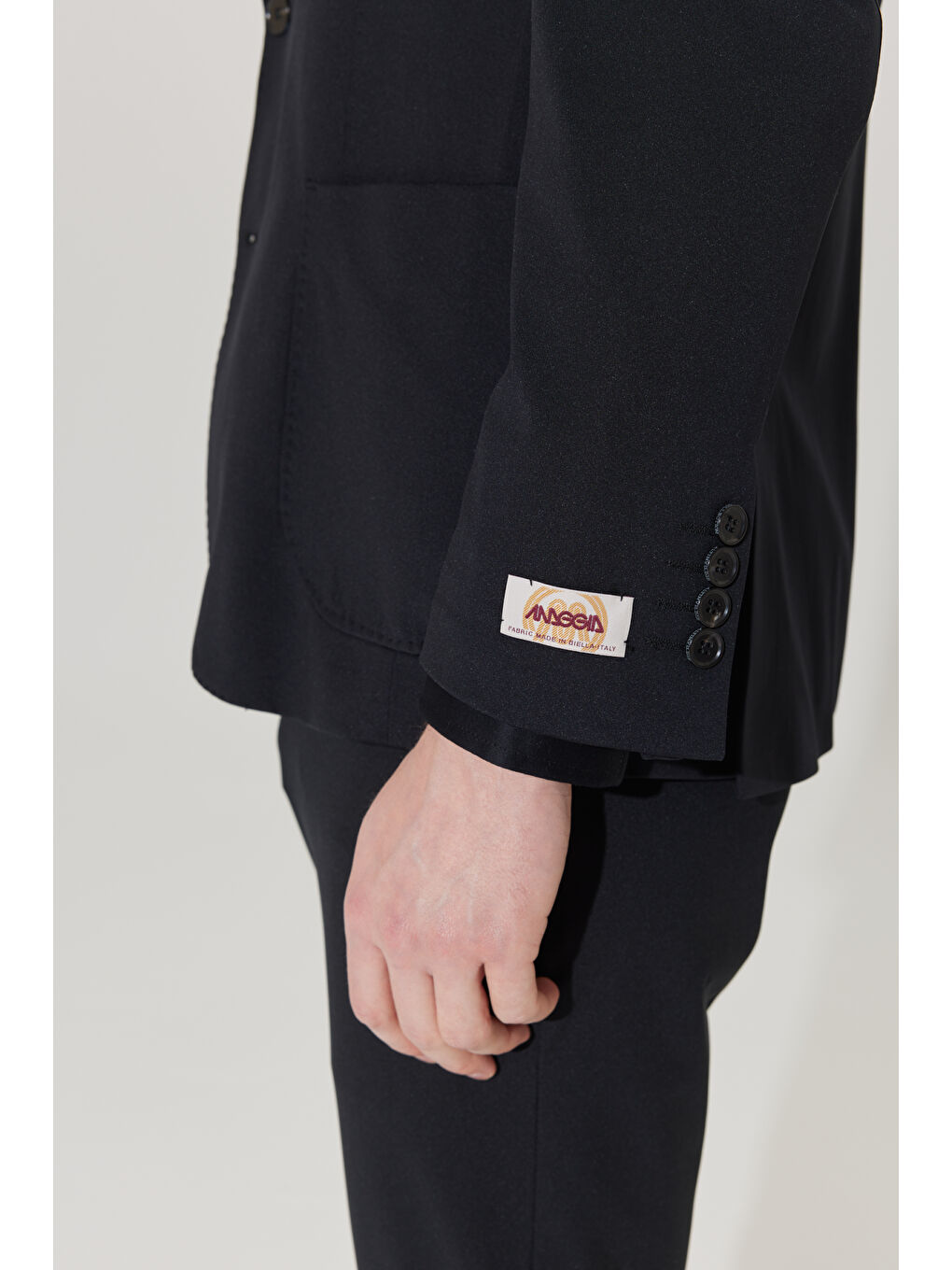 Erkek Siyah Slim Fit Dar Kesim İtalyan Yaka Ekstra Rahat Tüylenme Yapmayan Mono Yaka Takım Elbise-4