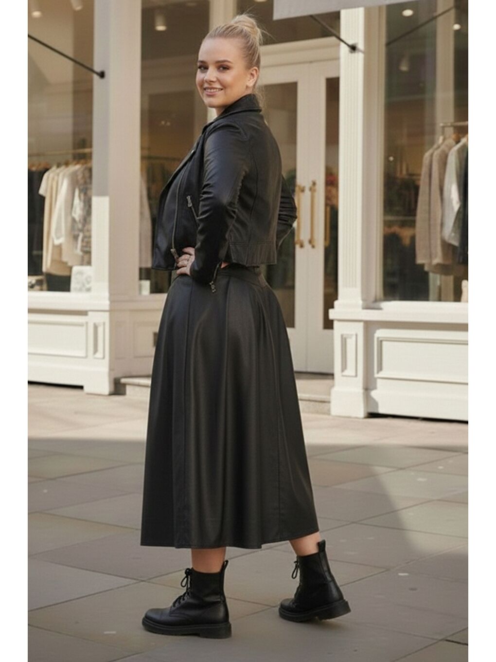 Siyah İnce Yanları Bağlamalı Lastikli Bel Casual Suni Deri Dokuma Etek 84 75-3