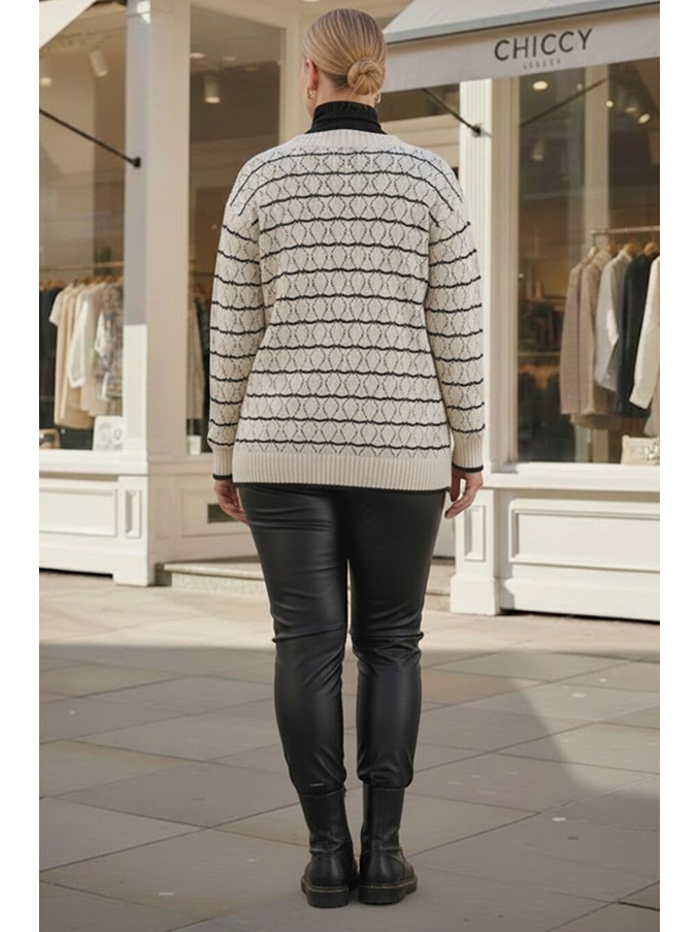 Büyük Beden Ekru V Yaka Uzun Kol Çizgili Düğmeli Casual Ajur Örgü Triko Hırka 80 62-3
