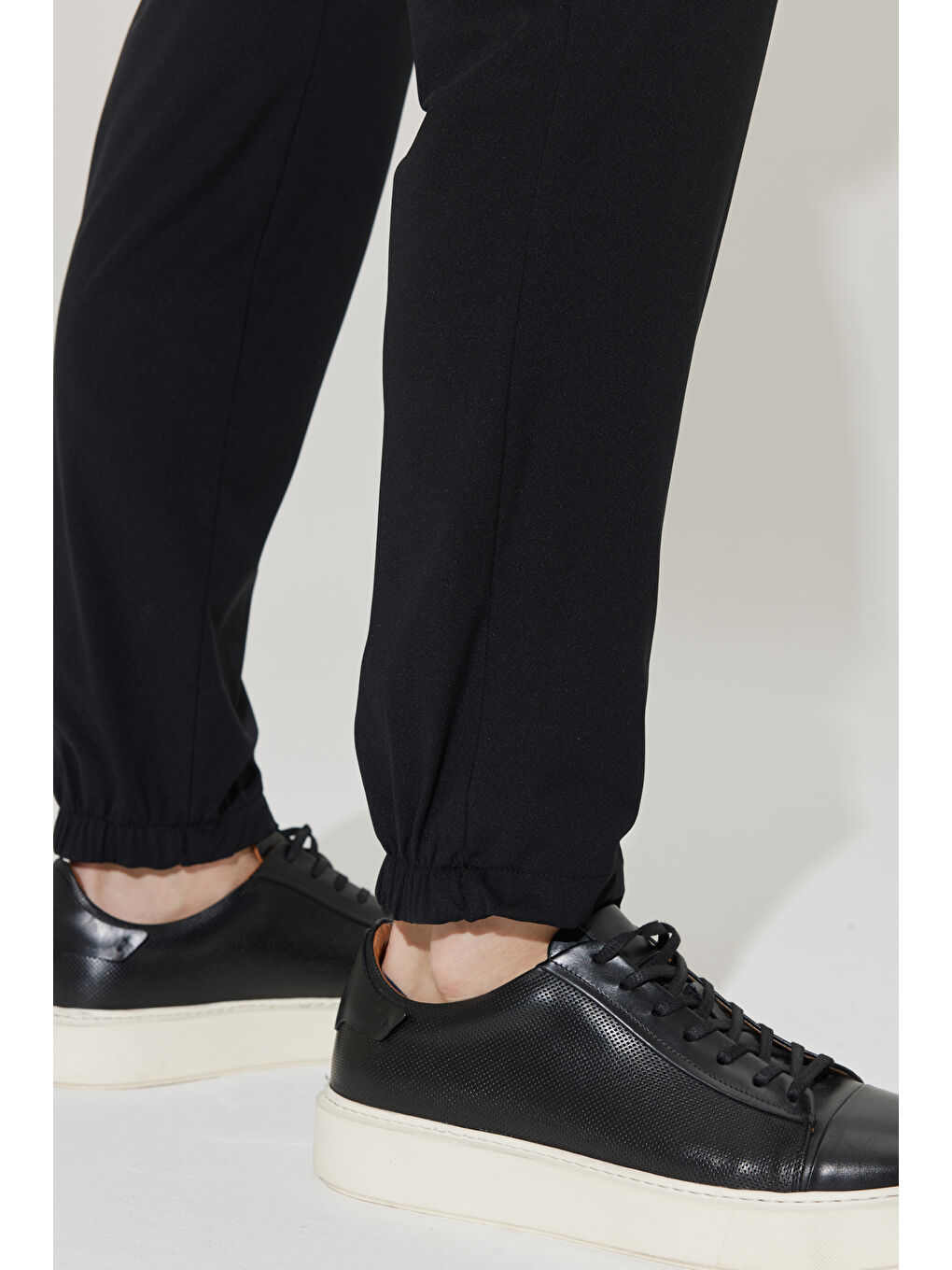 Erkek Siyah Slim Fit Dar Kesim İtalyan Yaka Ekstra Rahat Tüylenme Yapmayan Mono Yaka Takım Elbise-7