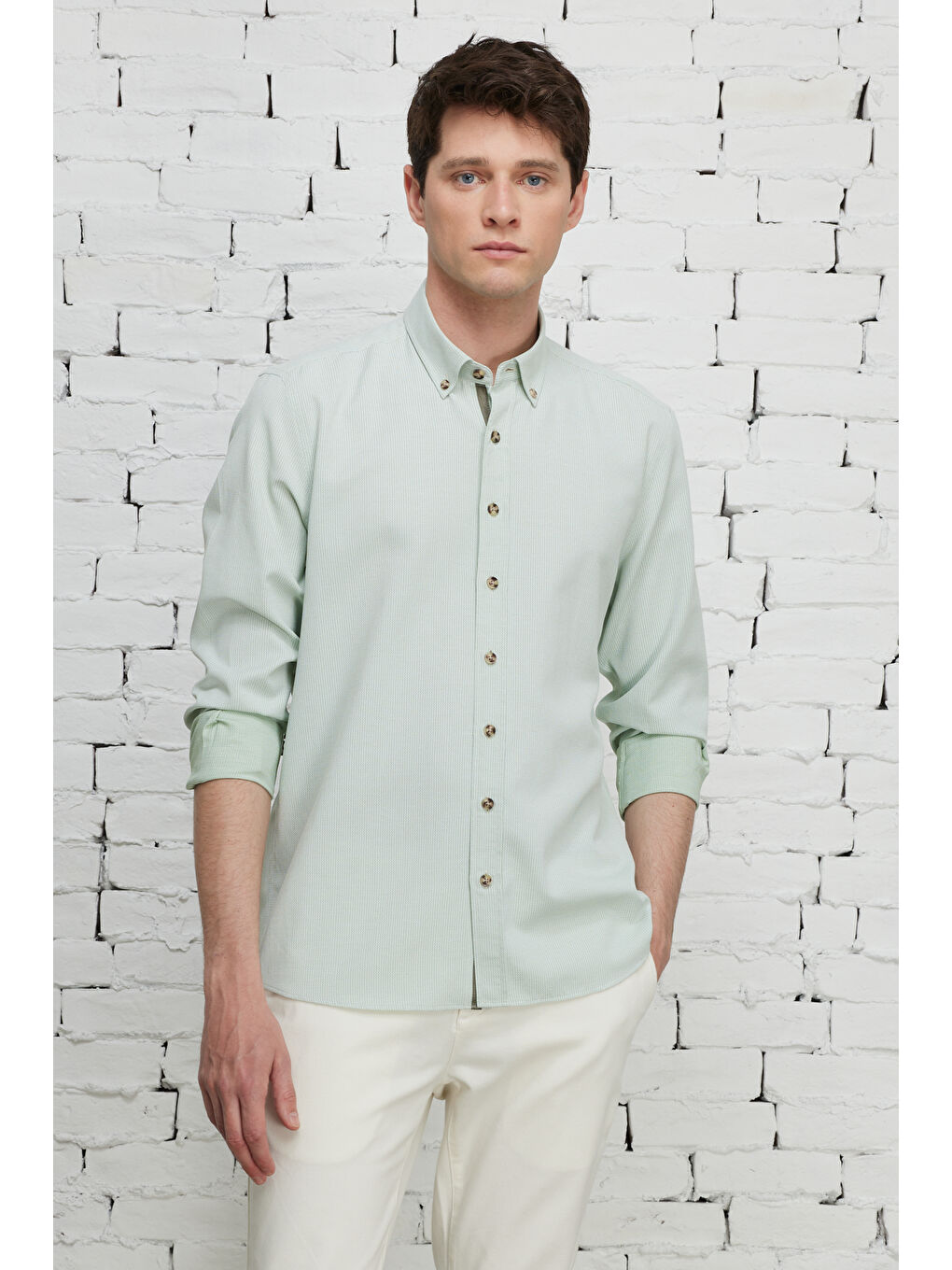 Erkek Yeşil Slim Fit Dar Kesim Düğmeli Yaka Pamuklu Armürlü Gömlek