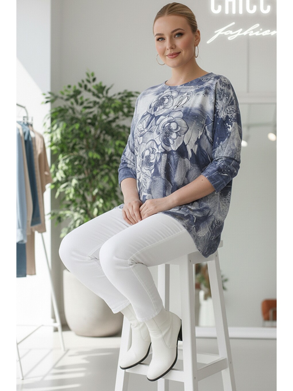 İtalyan Büyük Beden Mavi Havuz Yaka Uzun Kol Dijital Baskılı Casual Triko Bluz 75 68-1