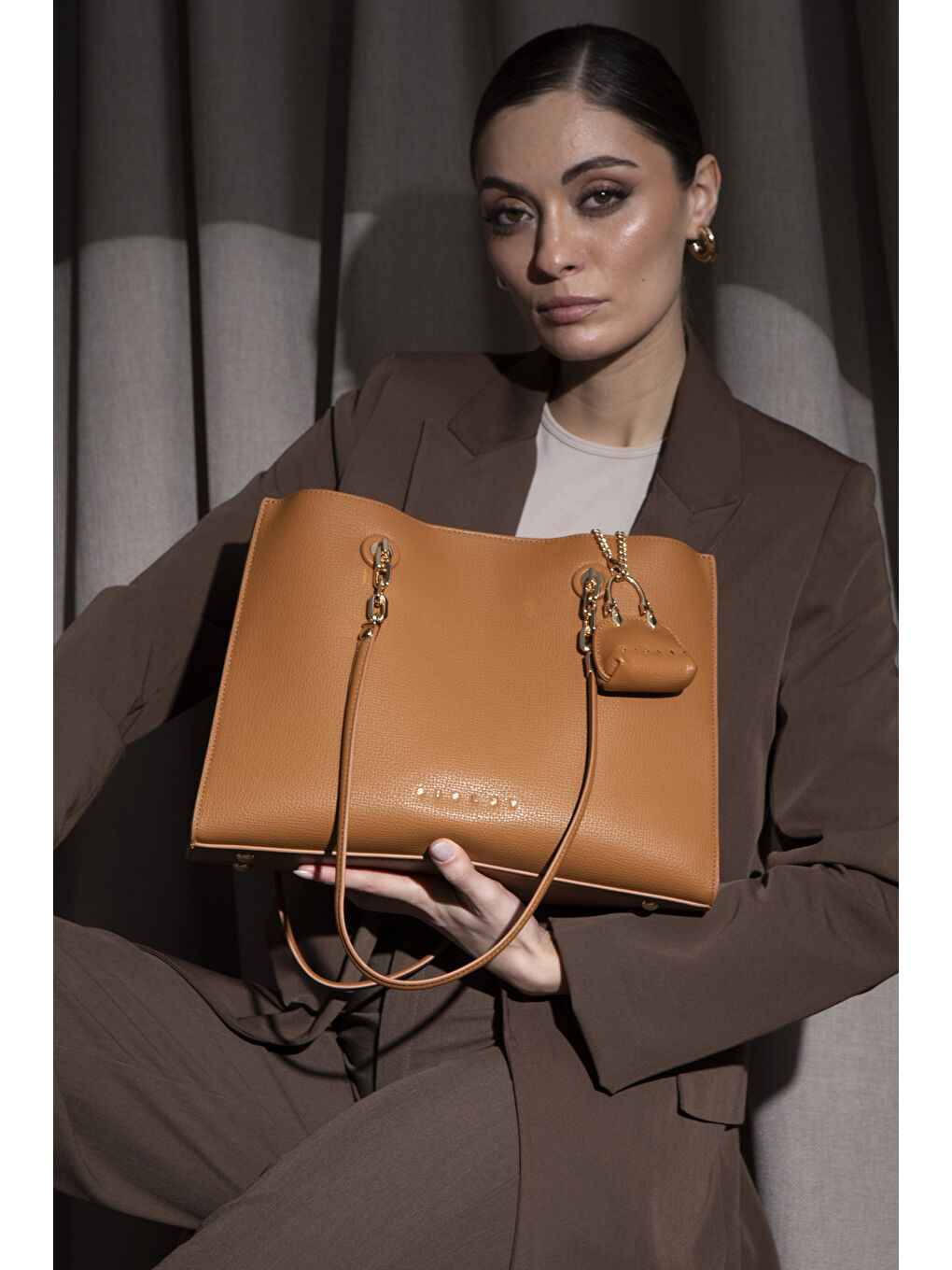 Kahverengi Kadin El Çantasi Camel SLY151-1