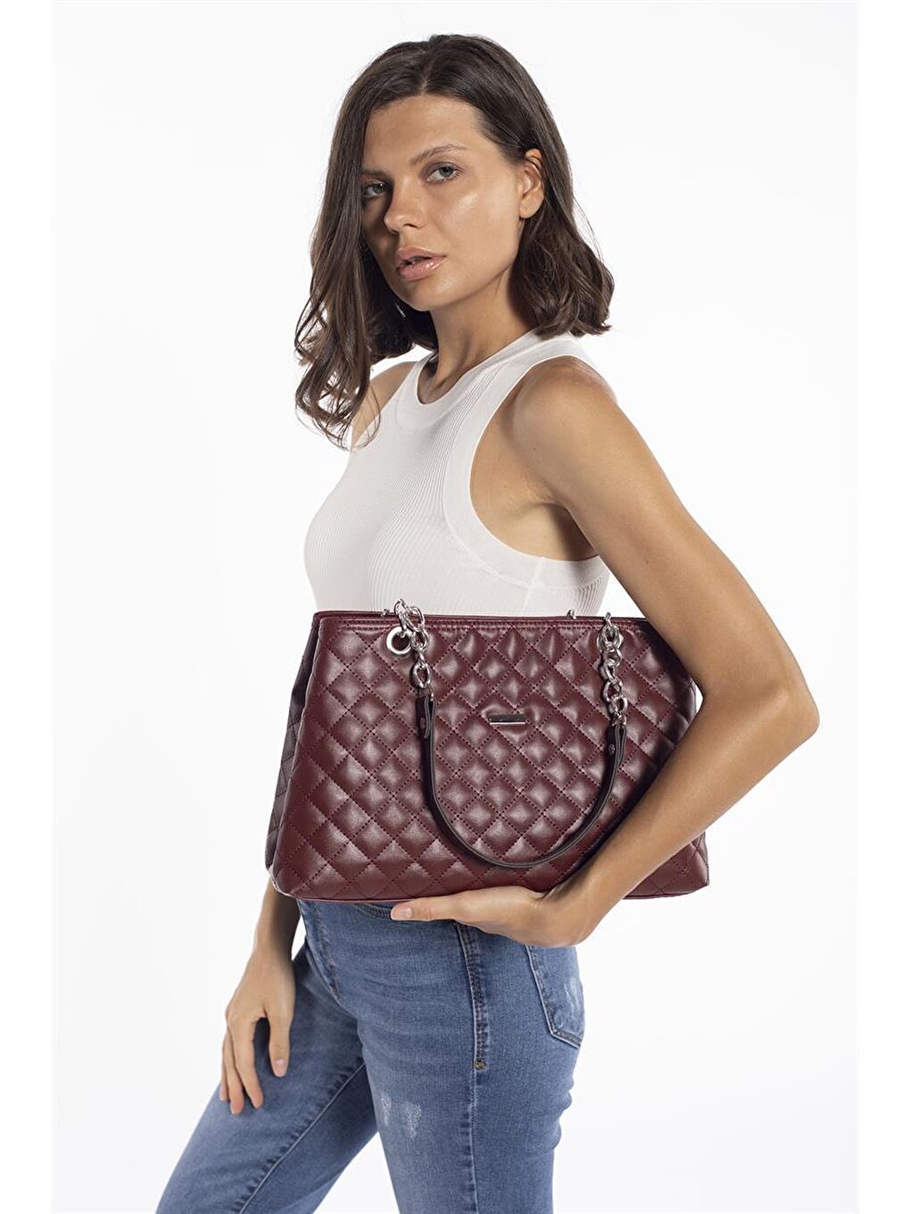 Büyük Kapitone Zincirli Çanta Bordo-6