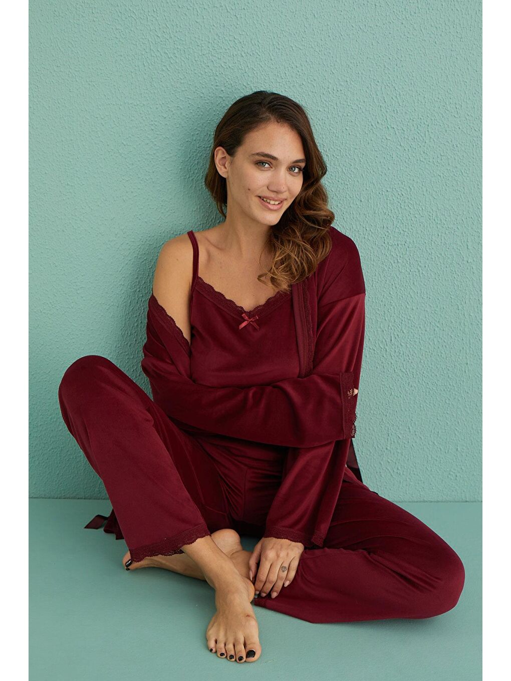 Kadın Kadife Sabahlıklı Altı Uzun 3'Lü Pijama Takımı | Bordo13402-5-5