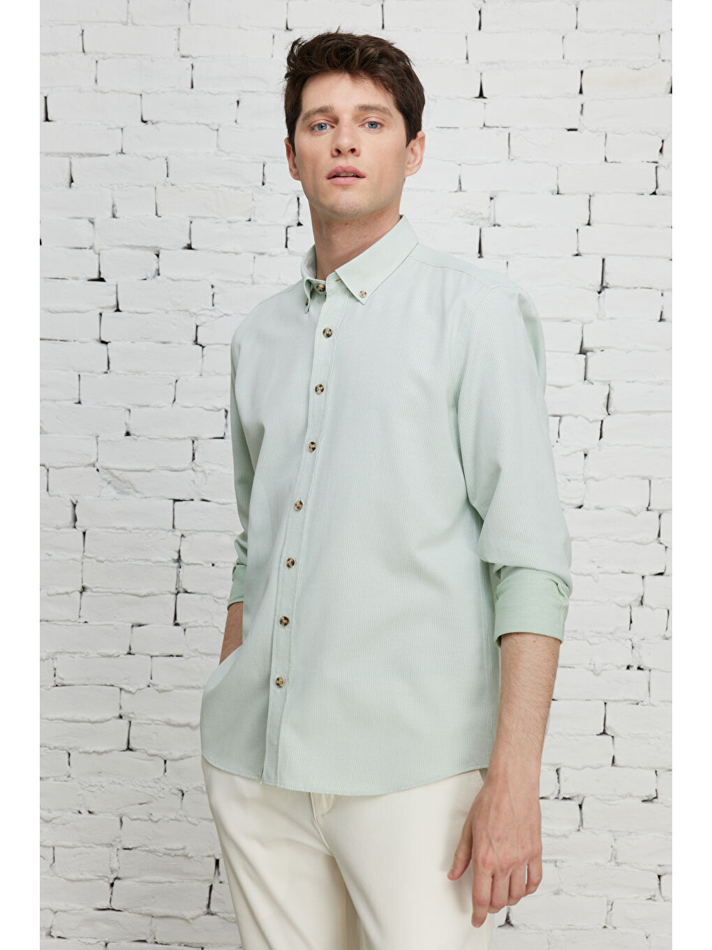 Erkek Yeşil Slim Fit Dar Kesim Düğmeli Yaka Pamuklu Armürlü Gömlek-6