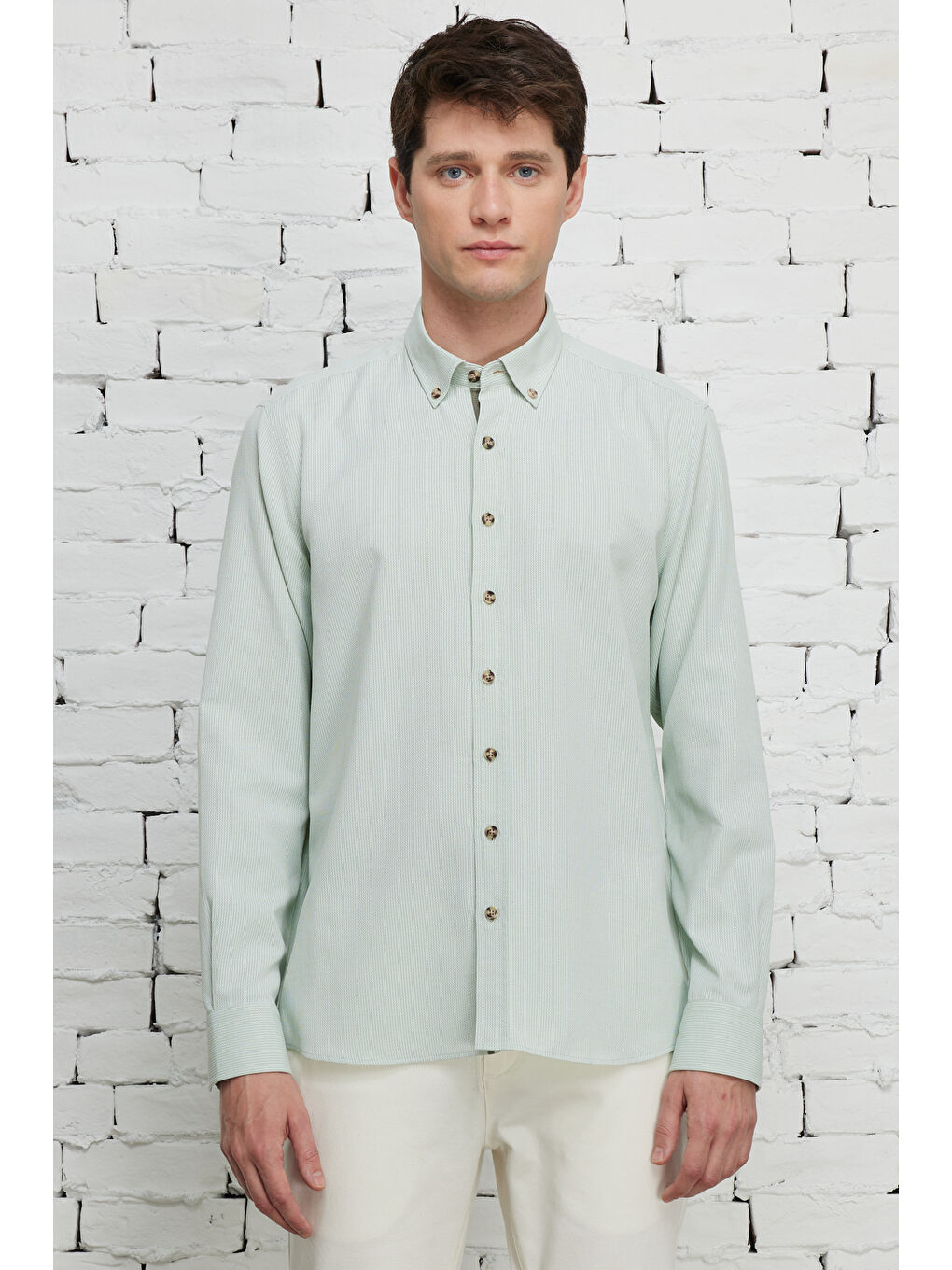Erkek Yeşil Slim Fit Dar Kesim Düğmeli Yaka Pamuklu Armürlü Gömlek-9