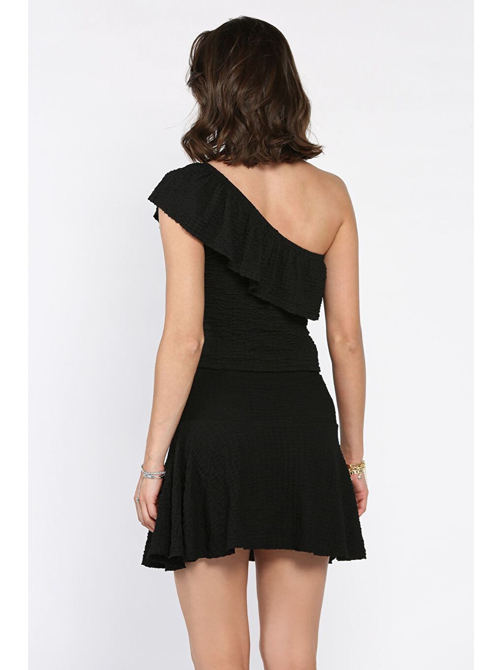 Siyah Kadın Tek Omuz Kendinden Desenli Fırfırlı Bluz Etek İkili Takım-2