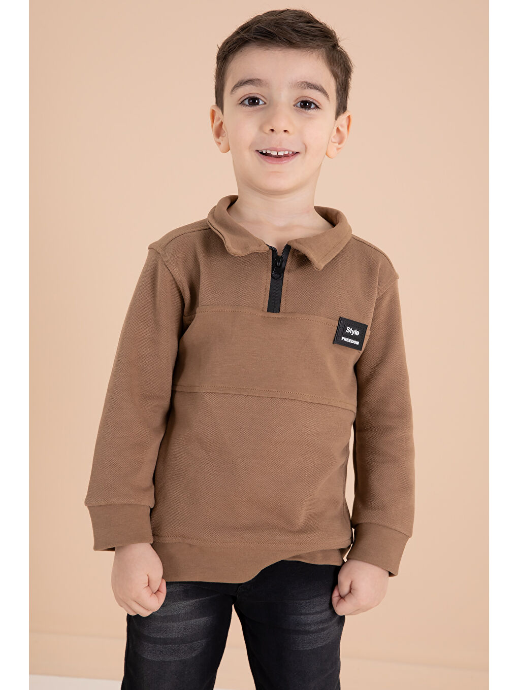 Kahverengi Kahve Fermuar Yakalı Sweatshirt ve Jean Pantolonlu Erkek Çocuk Takım 20108-1