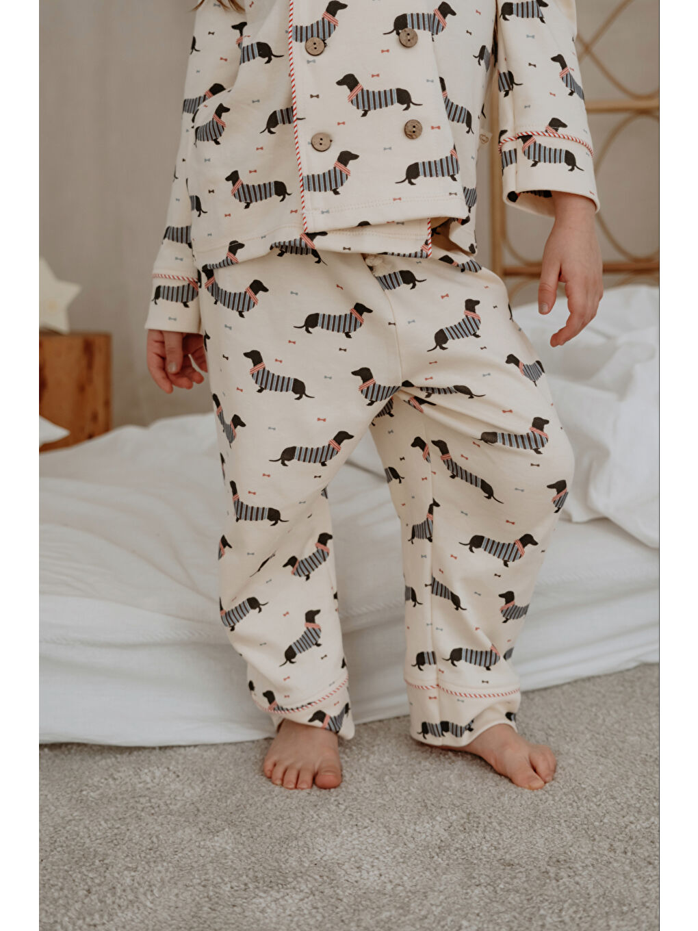 Ekru Köpek Baskılı Yaka Detaylı Çocuk Pijama Takımı-3