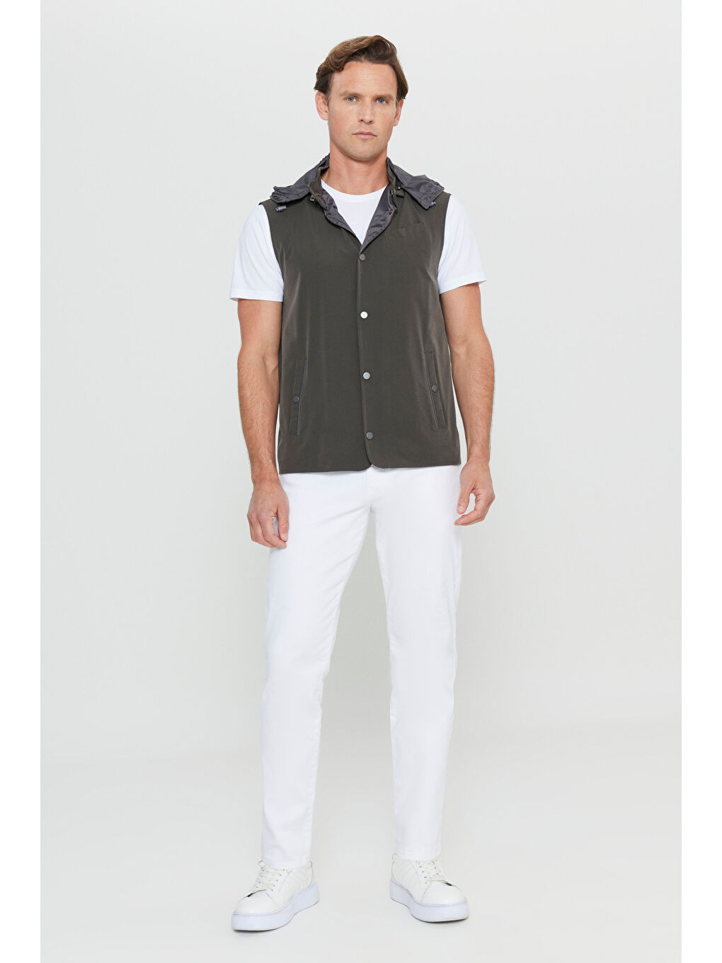 Erkek Haki Standart Fit Normal Kesim Desenli Yelek-1