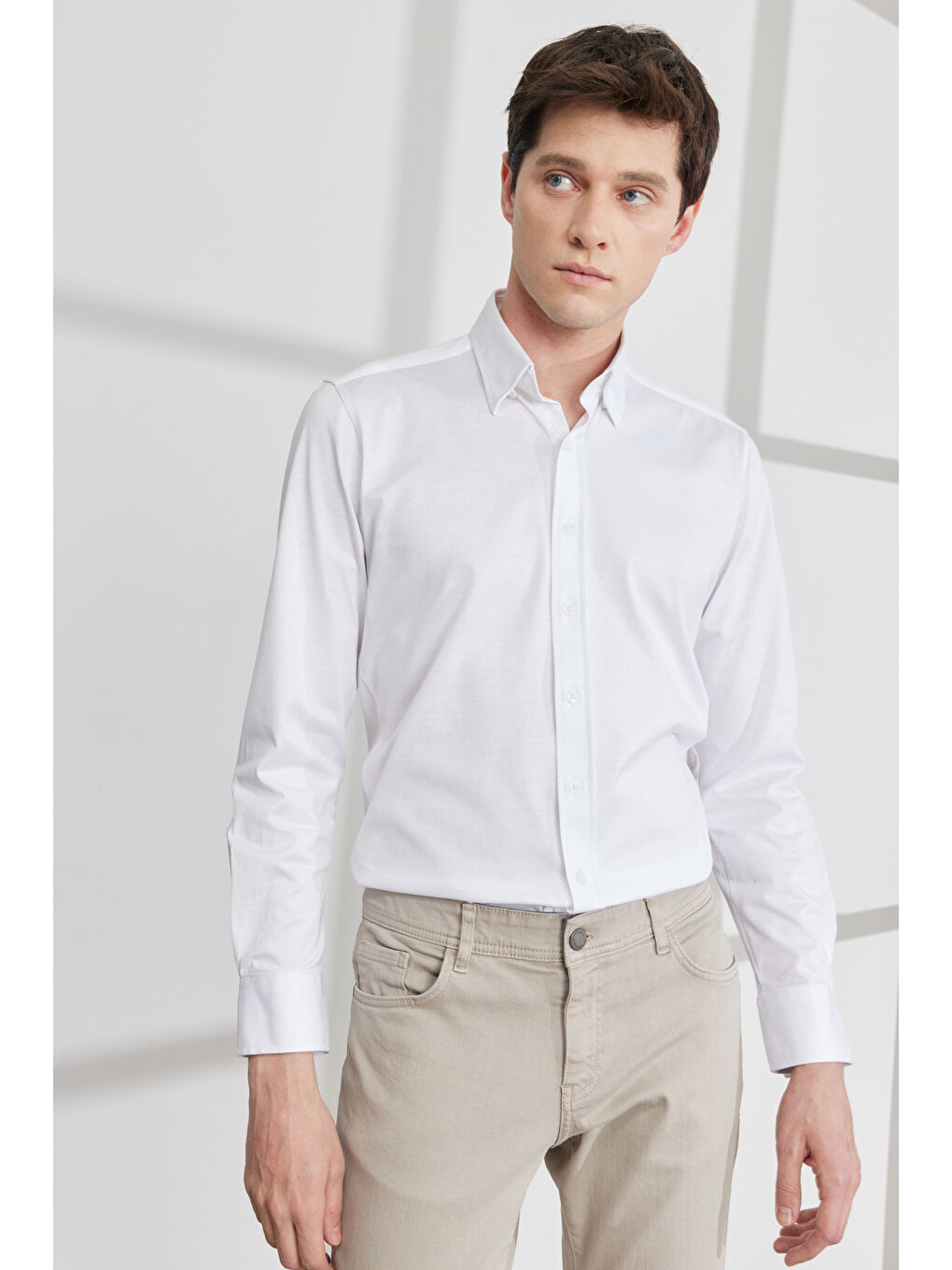 Erkek Beyaz Slim Fit Dar Kesim Gizli Düğme Yaka %100 Pamuk Gömlek