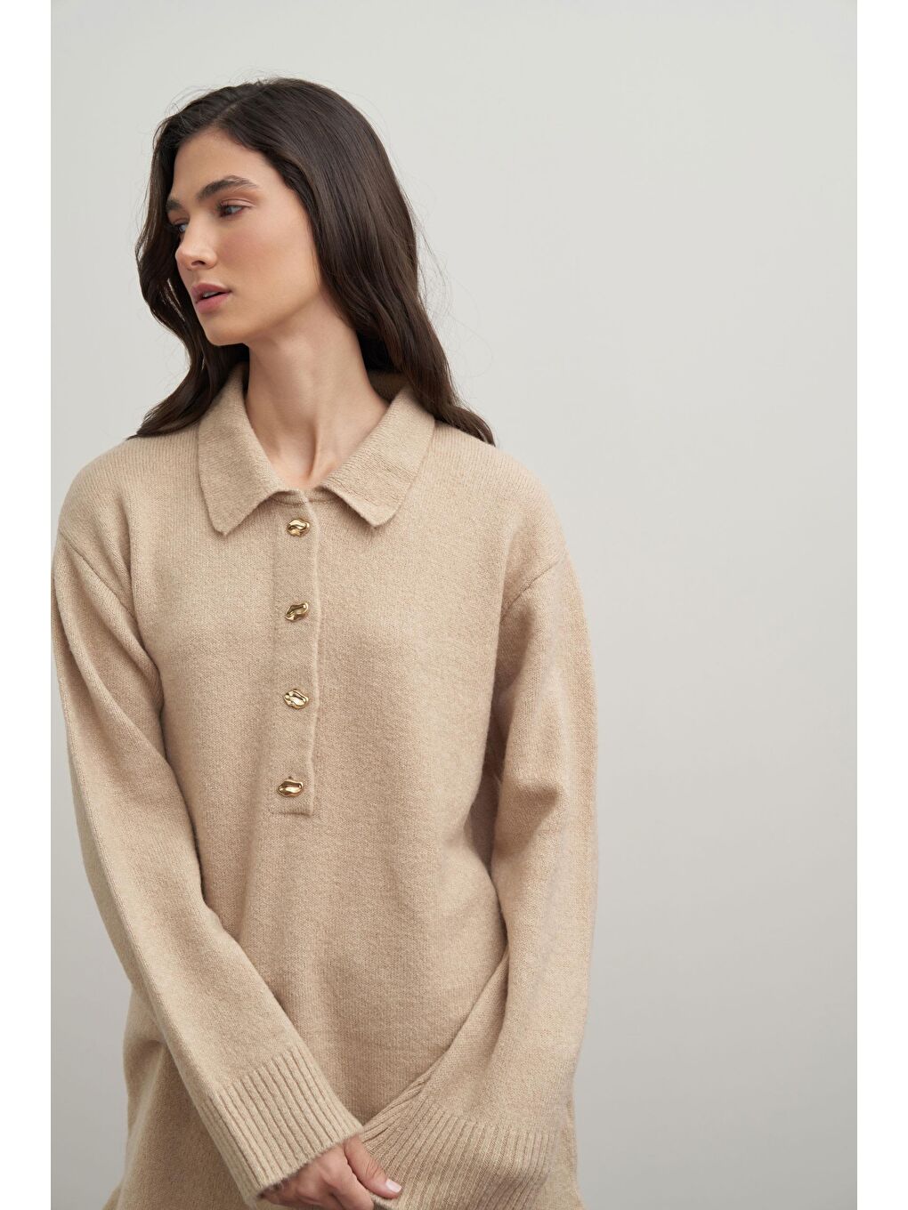 Bej-Gold Dügmeli Yarım Patlı Kazak-4