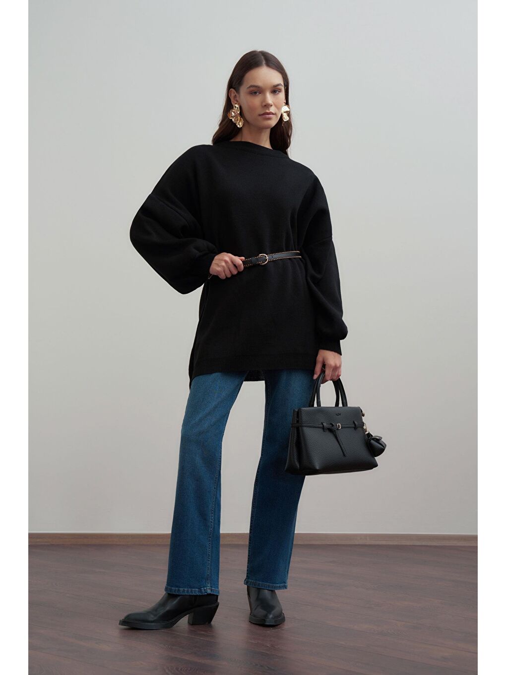 Siyah-Bol Kesim Triko Kazak