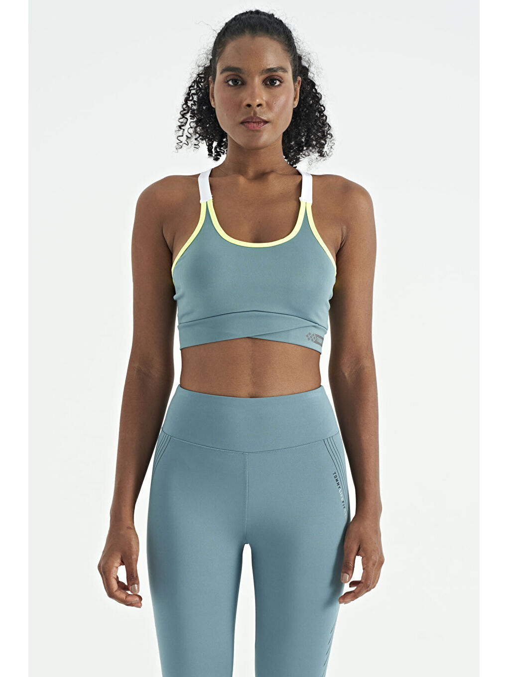 Mint Yeşili Sırt Detaylı Askılı Dar Kalıp Kadın Büstiyer - 97254-2