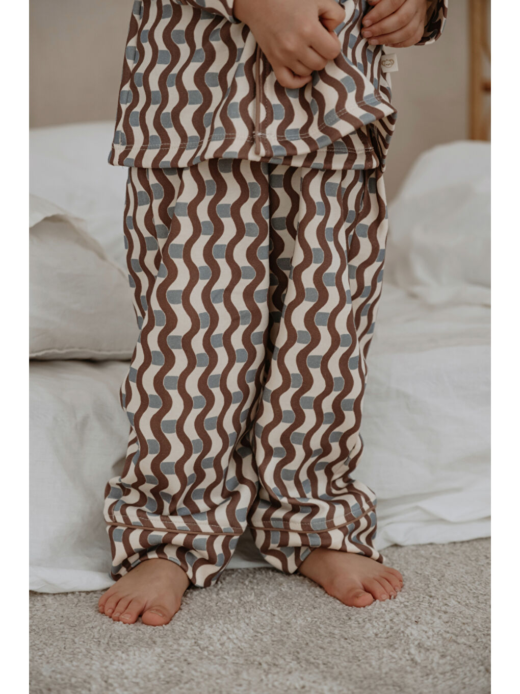 Kahverengi Dalga Desenli Yaka Detaylı Çocuk Pijama Takımı-2