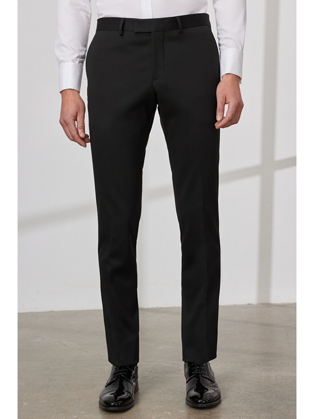 Erkek Siyah Slim Fit Dar Kesim Mono Yaka Desenli Klasik Smokin Takım-6